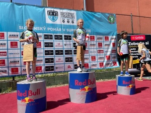 1033-1c4e3de3-3566-498c-87bf-a4b3bb867a69.JPG