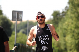 3257-scasny50-tristaramy2025-a.jpg
