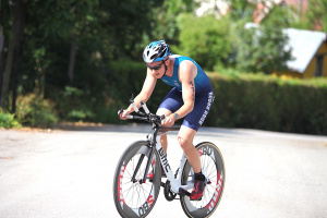 3260-kuts50-tristaramy2025-a.jpg