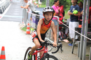 3276-miklas50-trirovinka2025-a.jpg